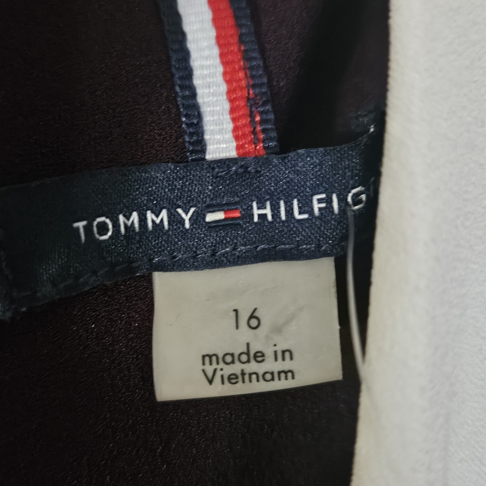 Tommy Hilfiger Plum Skater Style Dress with White Collar - Women - Size 16 - Picture 6 of 8